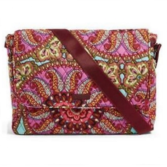 VERA BRADLEY MESSENGER BAG IN RESORT MEDALLION - Picture 2 of 8